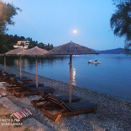 Blu Apartment Glifa  Bagian luar foto