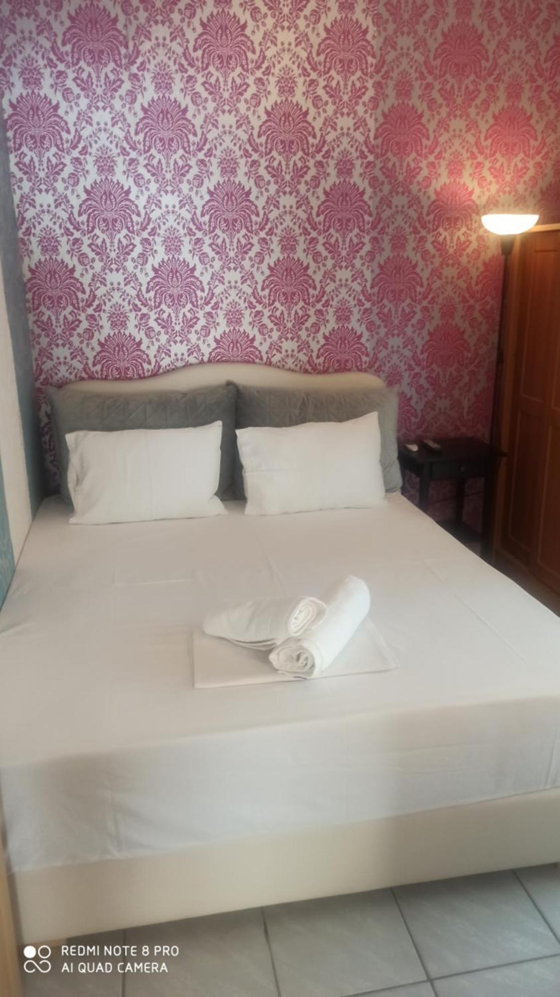 Blu Apartment Glifa  Bagian luar foto