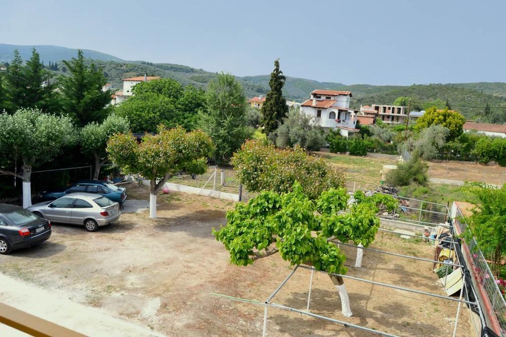 Blu Apartment Glifa  Bagian luar foto