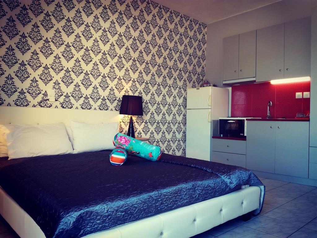 Blu Apartment Glifa  Bagian luar foto