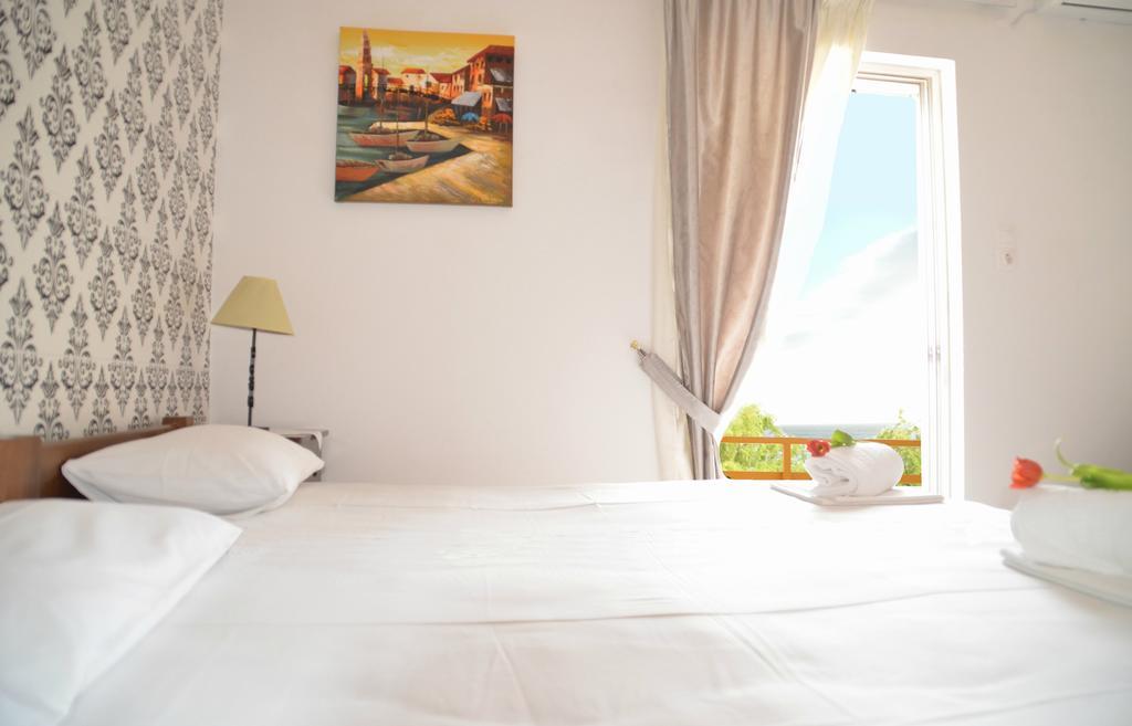Blu Apartment Glifa  Bagian luar foto