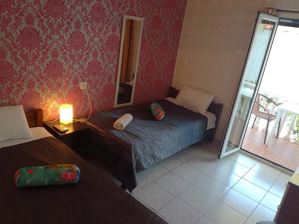 Blu Apartment Glifa  Bagian luar foto